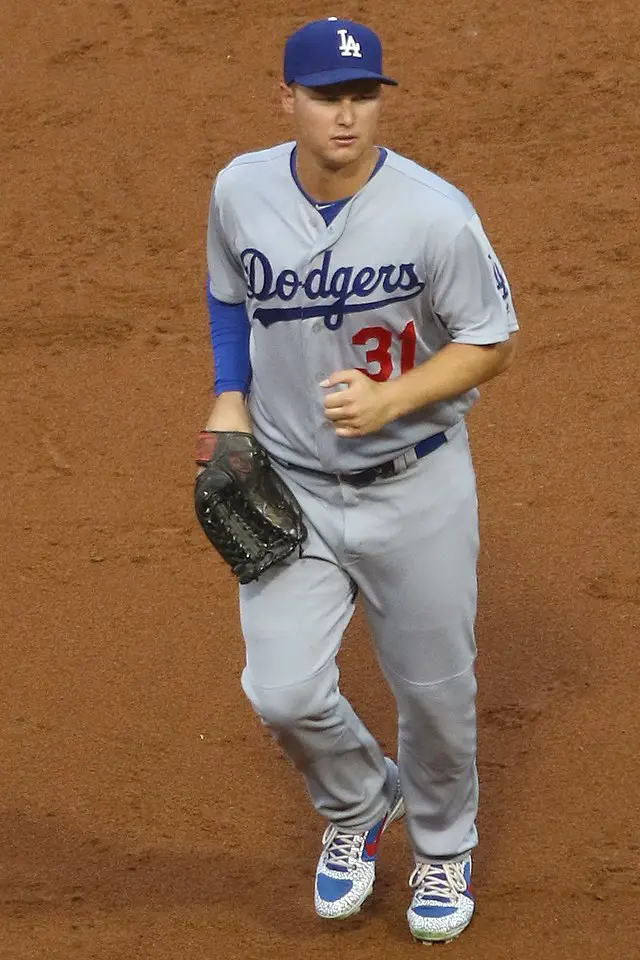 Joc Pederson expected to sign with Braves in winter